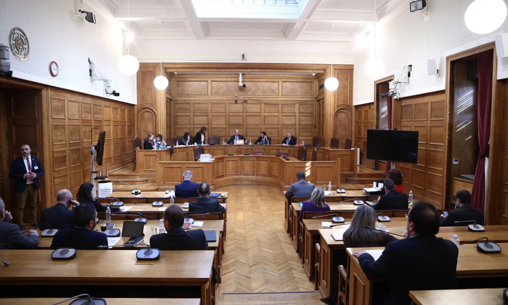 Εξεταστική επιτροπή-Τέμπη: Ευθύνες στον σταθμάρχη και στον μηχανοδηγό για το δυστύχημα